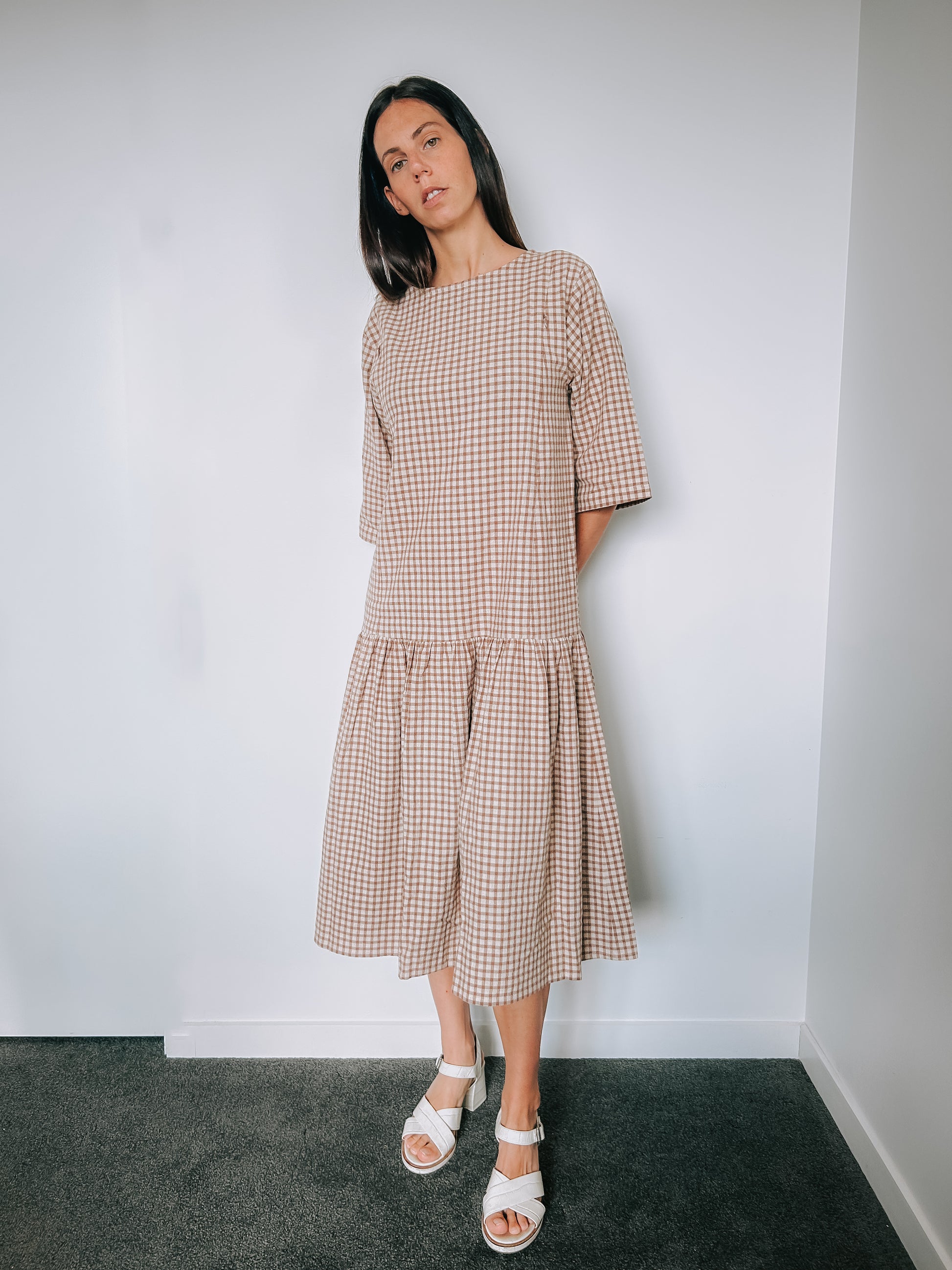 Mira Nursing Dress in cotton linen gingham – breastfeeding friendly dress with discreet zippers, designed in New Zealand