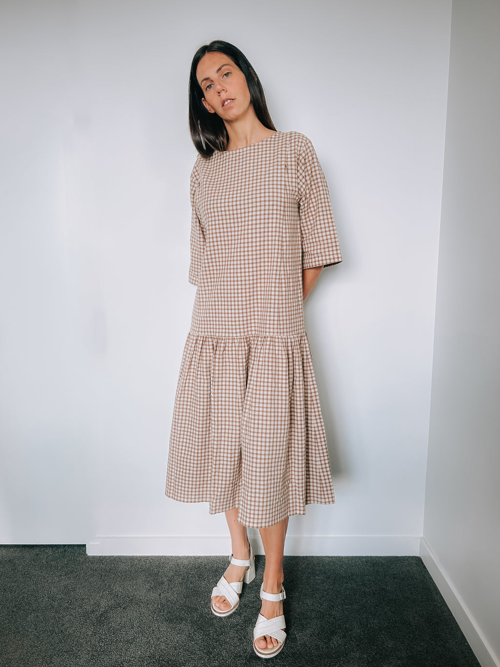 Mira Nursing Dress in cotton linen gingham – breastfeeding friendly dress with discreet zippers, designed in New Zealand